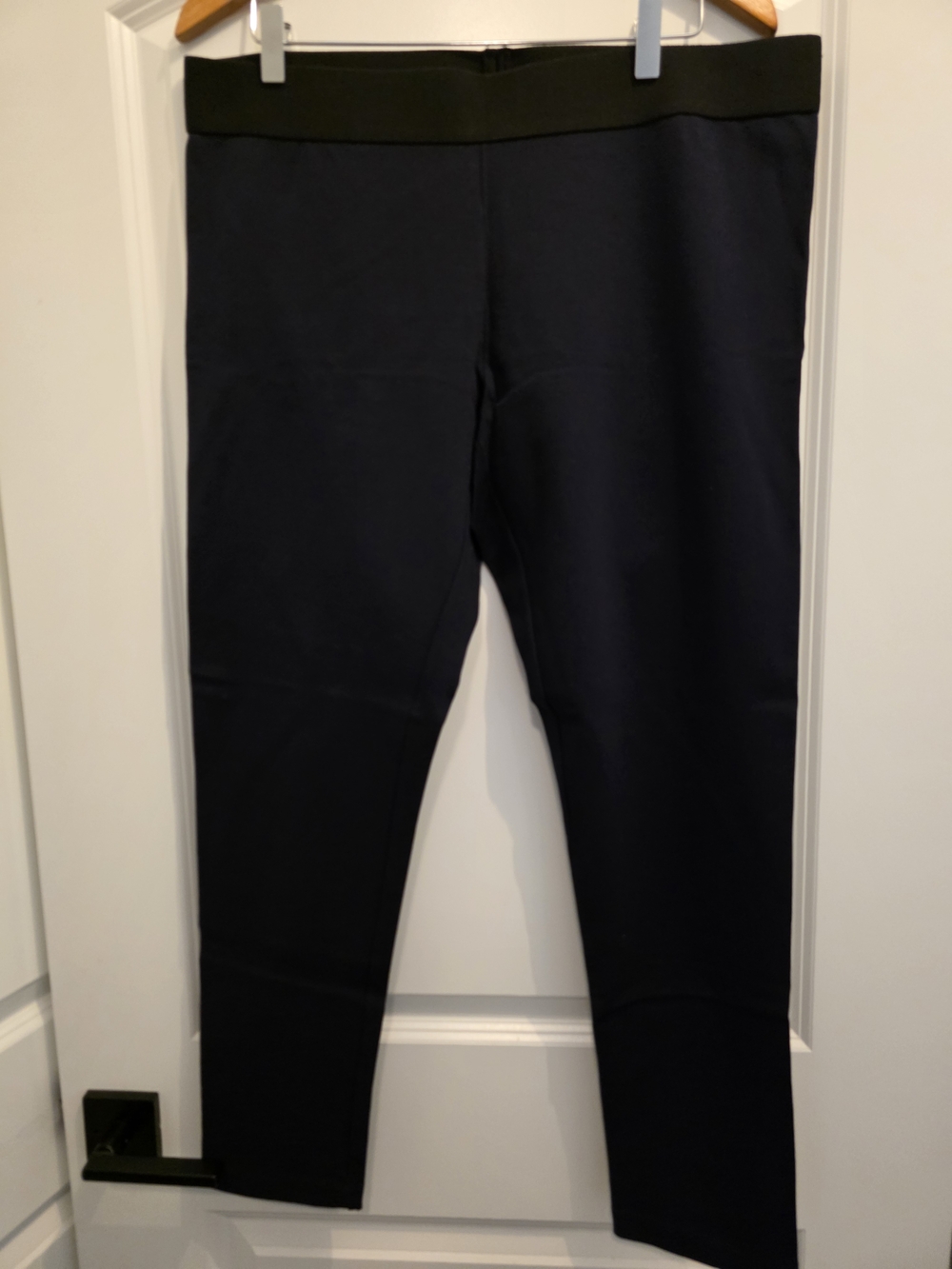 Karen Kane Navy and Black Ponte Skinny Pants